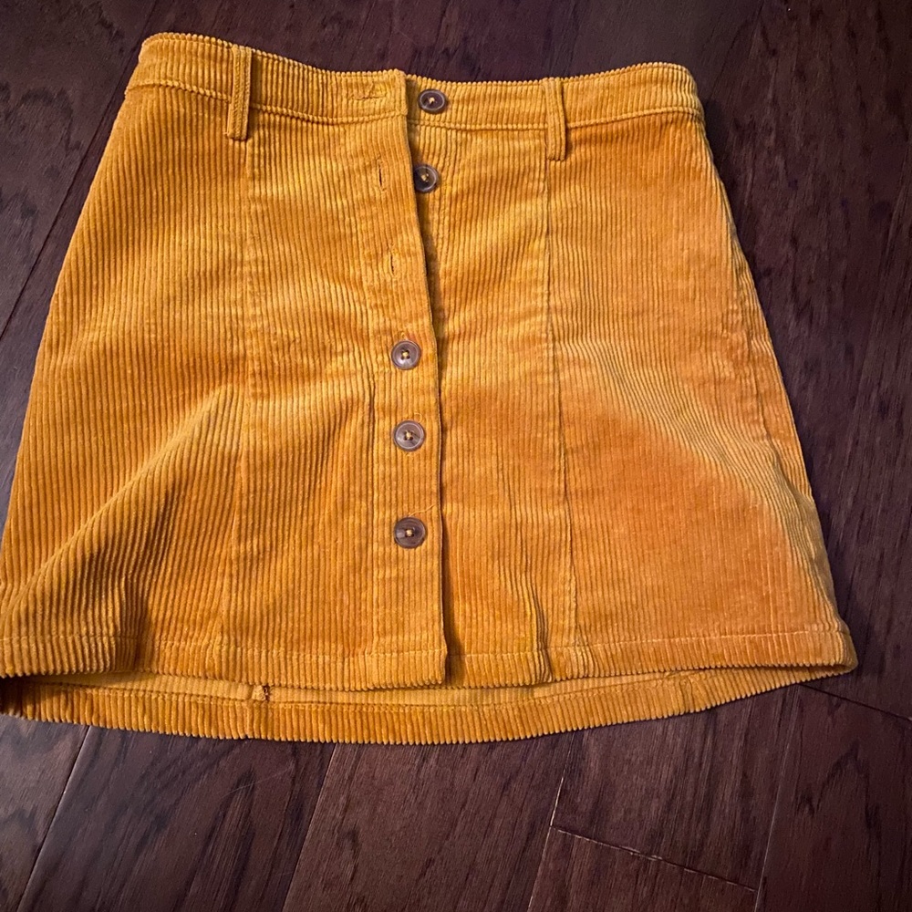 Womens yellow button skirt | size Small